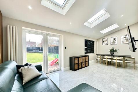 Open-plan Lounge/Diner