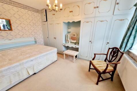 BEDROOM 3: