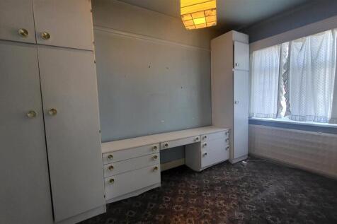 BEDROOM 3: