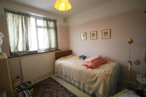 BEDROOM 3: