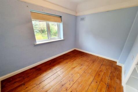BEDROOM 3: