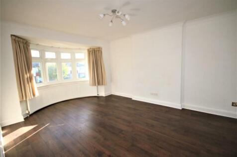 BEDROOM 1: