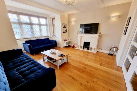 FRONT RECEPTION ROOM: PIC. 1