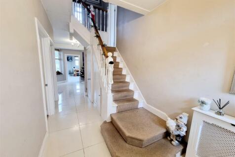 ENTRANCE HALL: PIC. 1