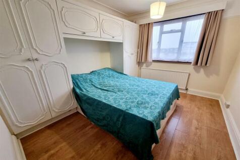 BEDROOM 3: