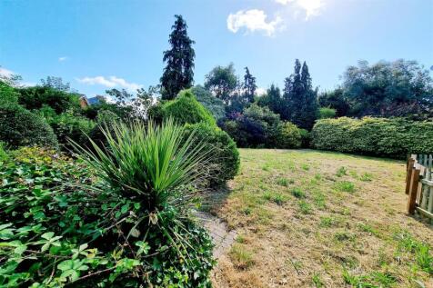 BUILDING PLOT WITH PLANNING PERMISSION: