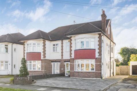 OFF STREET PARKING &amp; SHARED DRIVE