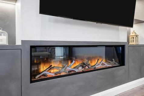 FEATURE FIREPLACE:
