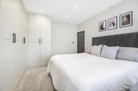 BEDROOM 1 (pic 2)