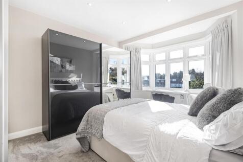 BEDROOM 2 (pic 2)