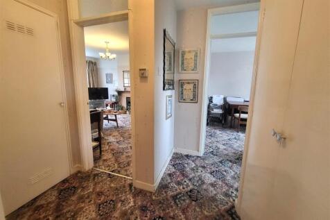 INNER HALLWAY