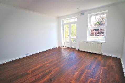 BEDROOM 1: