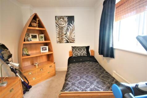 BEDROOM 2: