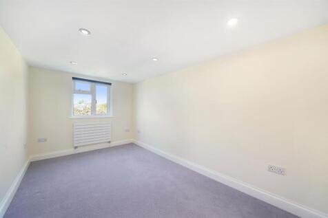 BEDROOM 4 (loft)