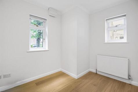 OFFICE/SNUG ROOM