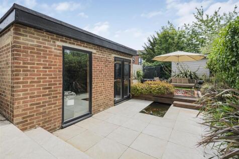 OUTBUILDING/OFFICE