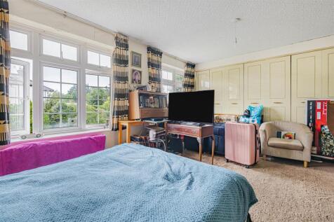 BEDROOM 2 (pic 2)