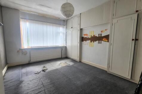 BEDROOM 2: