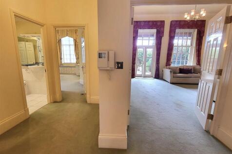 INNER HALLWAY