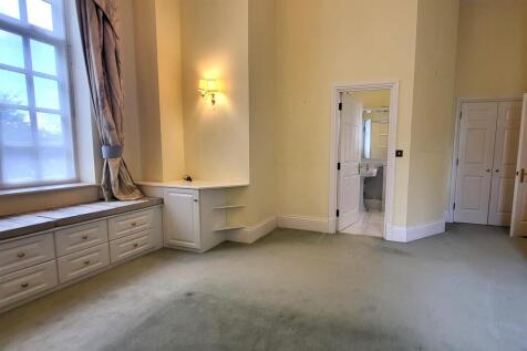 BEDROOM 1 (pic 2)