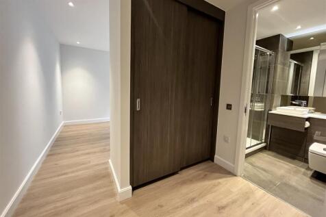 DRESSING AREA