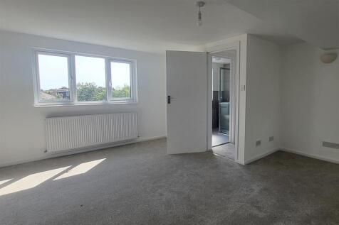 BEDROOM 1 (loft)