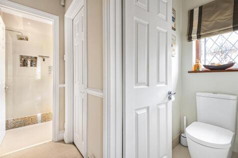 SEPARATE WC