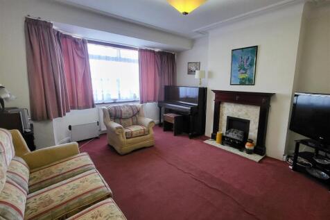 FRONT RECEPTION (ground floor)