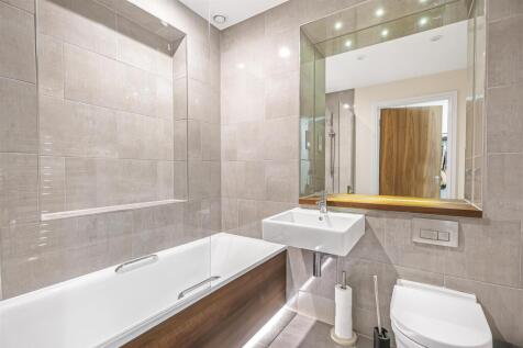 LUXURY BATHROOM