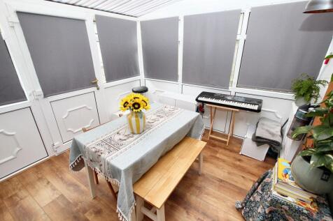 Conservatory / Utility