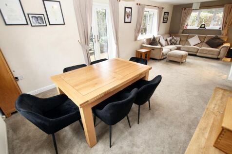 Lounge / Diner