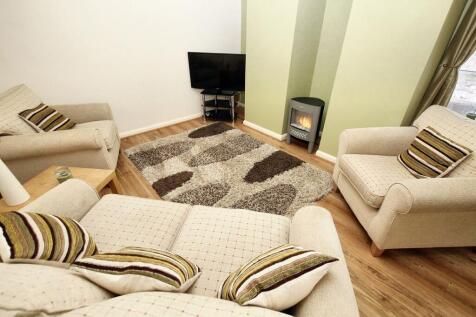 Snug / Second Lounge