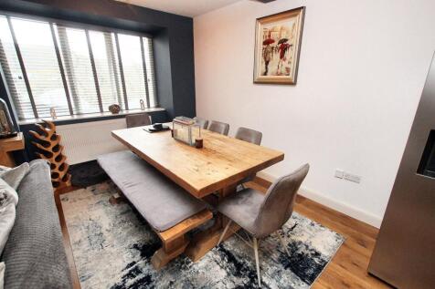 Open plan Lounge / Kitchen / Dining Area