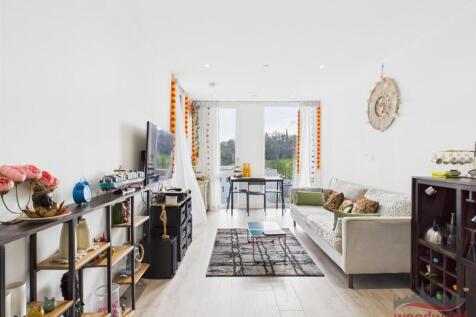 Kitchen/Living Area