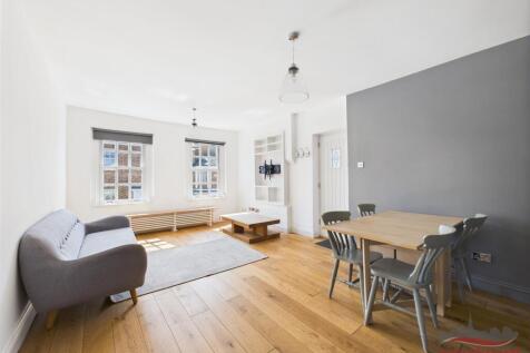 Loung/Dining Room