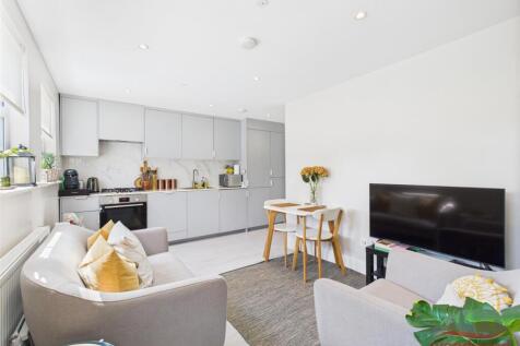 Kitchen/Living Area
