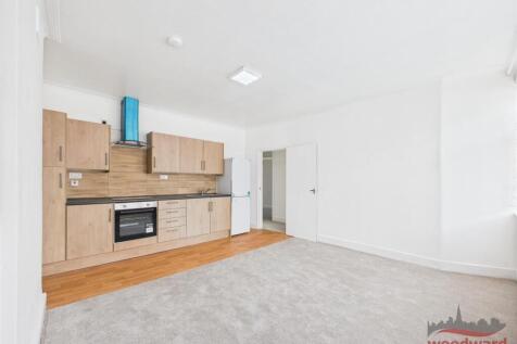 Kitchen/ Living Area