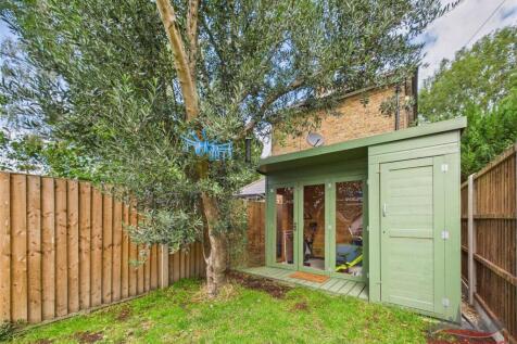 Garden/Outhouse Building