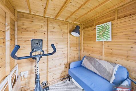 Garden/Outhouse Building