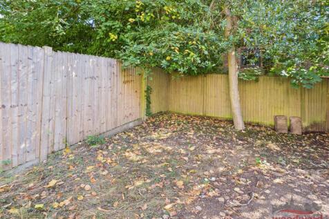 CAM01320G0-PR0371-STILL024.jpg