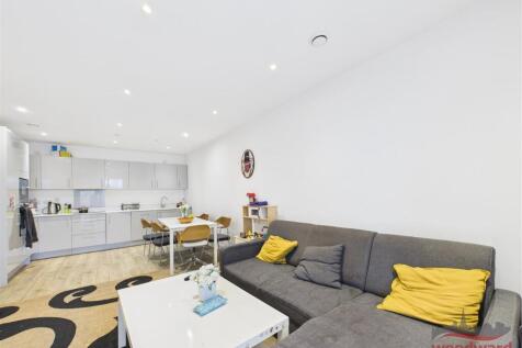 Kitchen/Living Area