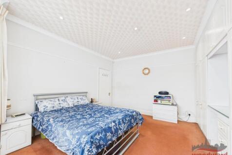 Reception/Bedroom