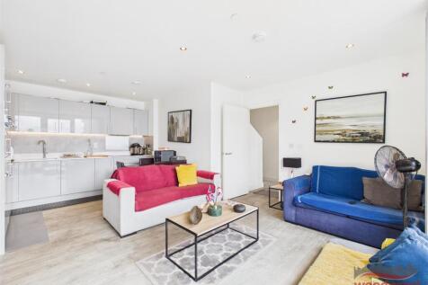 Kitchen/ Living Area