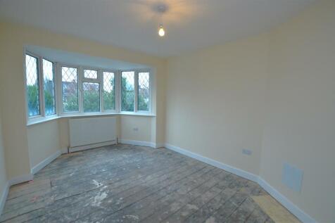 25 Bridge Way bed2.JPG