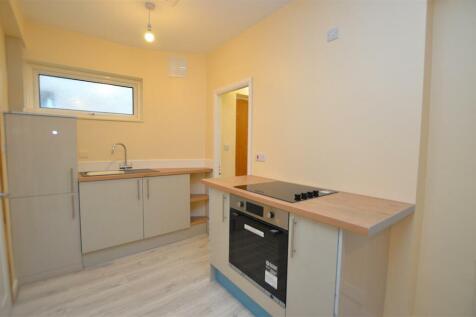 25 Bridge Way kitchen3.JPG