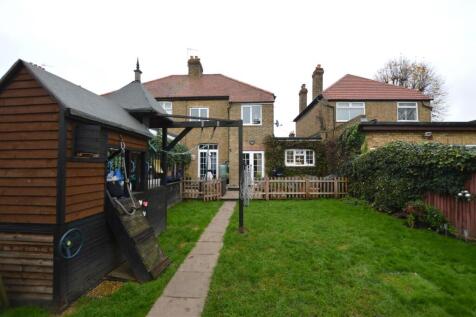 43 Station Road rear.JPG