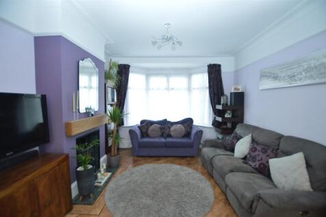 43 Station Road living room.JPG