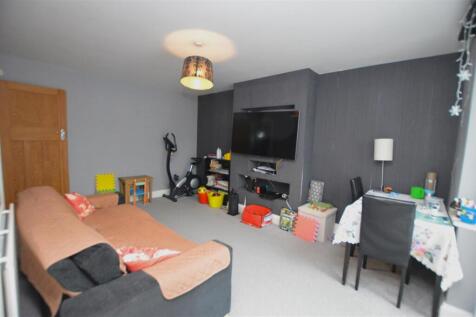 245 Argyle Avenue living room2.JPG