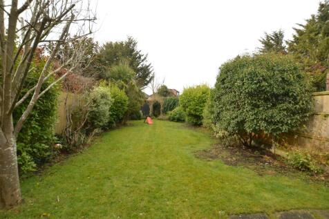 5 Millwood Road 2025 gdn.JPG