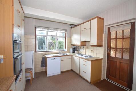 11 Bryanstone Avenue kit.JPG